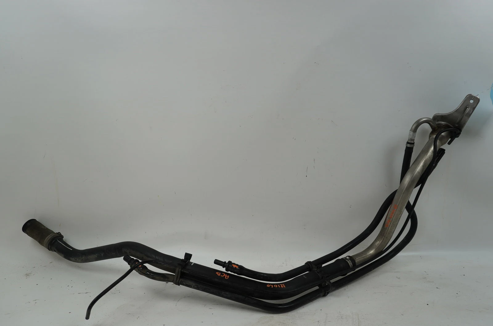 Goulotte carburant Land rover DISCOVERY III (L319) 2.7 td 4x4 (2004-2009) occasion