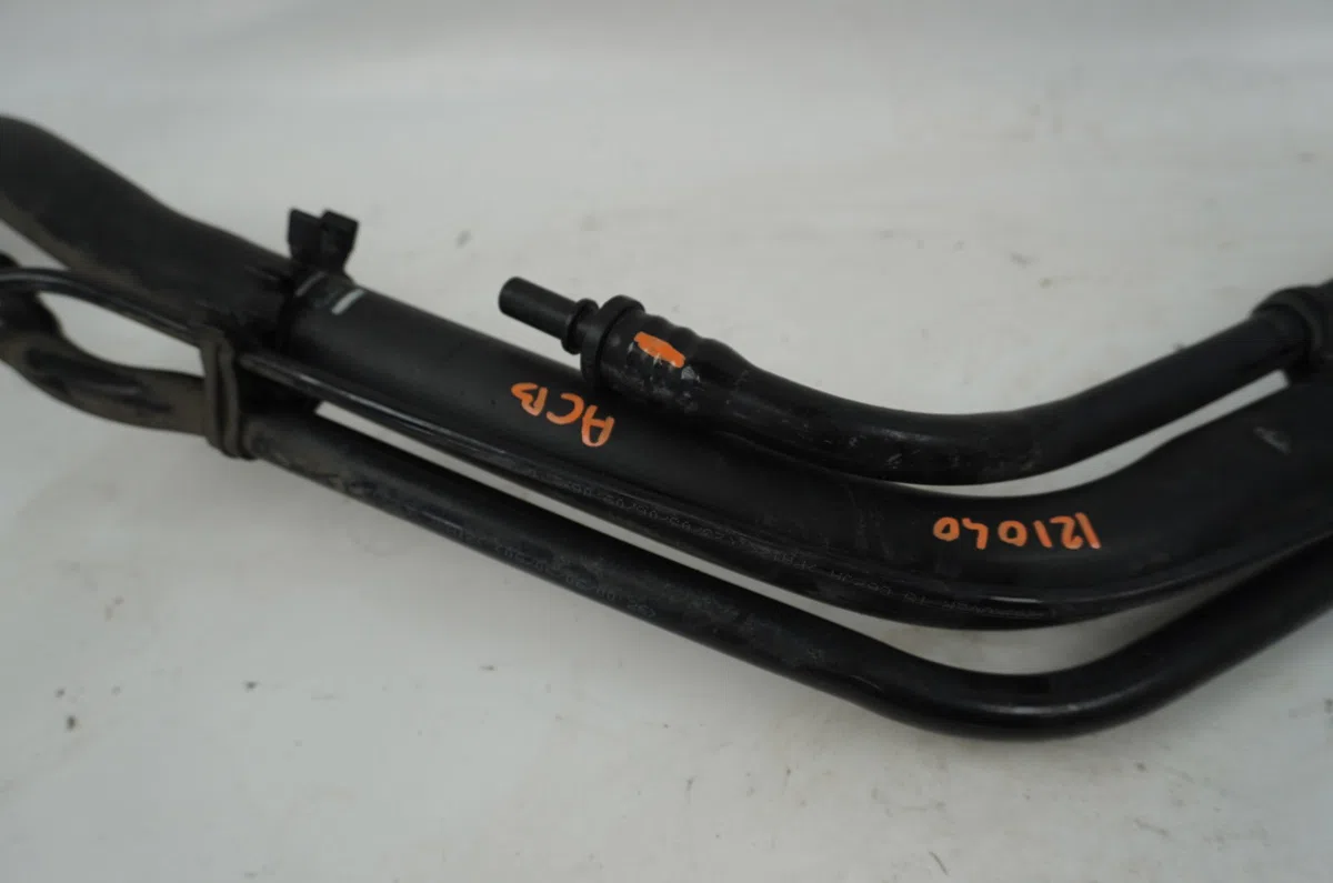 Goulotte carburant Land rover DISCOVERY III (L319) 2.7 td 4x4 (2004-2009) occasion