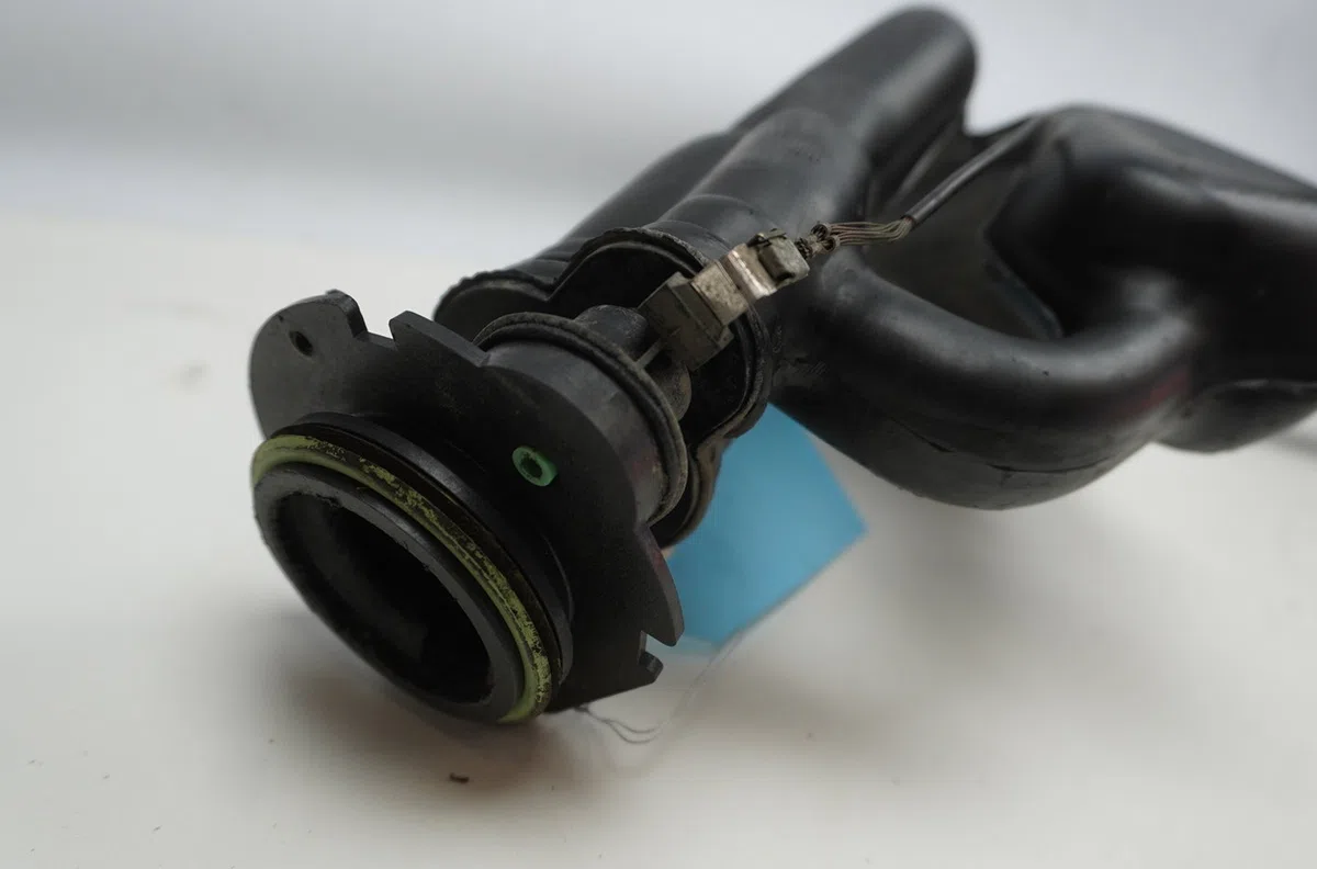 Goulotte carburant Renault CLIO II (BB_, CB_) 1.2 (bb0a, bb0f, bb10, bb1k, bb28, bb2d, bb2h, cb0a,... (1998-2010) 5 port