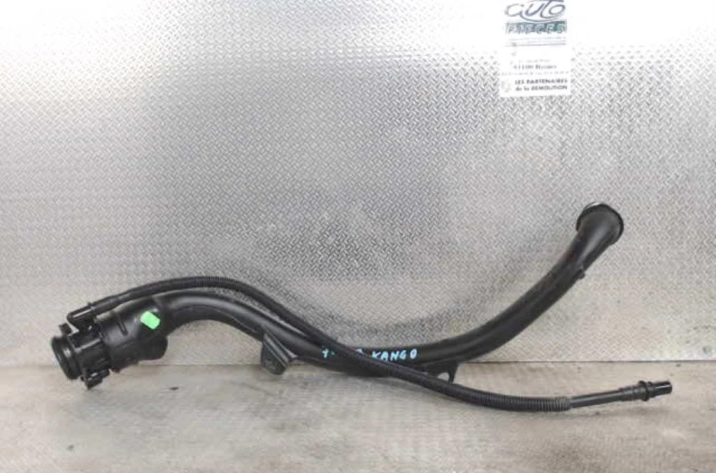 Goulotte carburant Renault KANGOO Express (FW0-1_) 1.5 dci 75 (fw07, fw10, fw04) (2010) 4 portes occasion