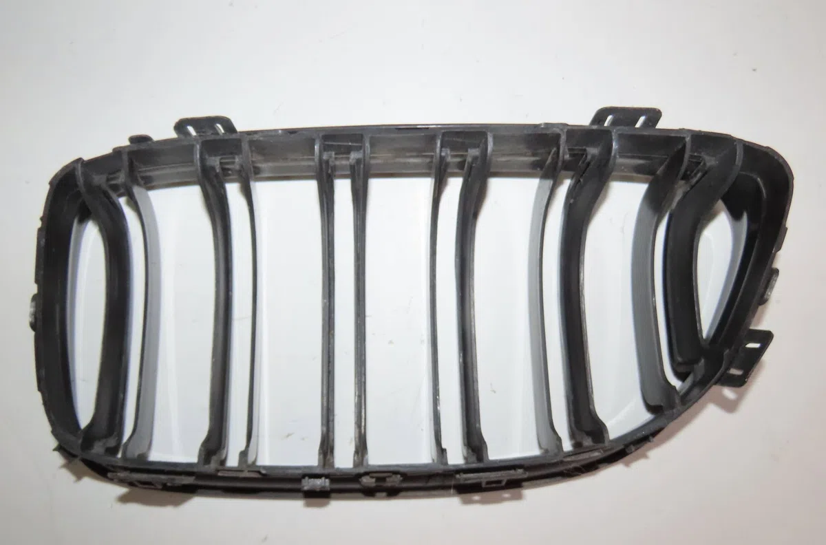 Grille calandre d Bmw 3 (E90) 318 d (2007-2011) occasion