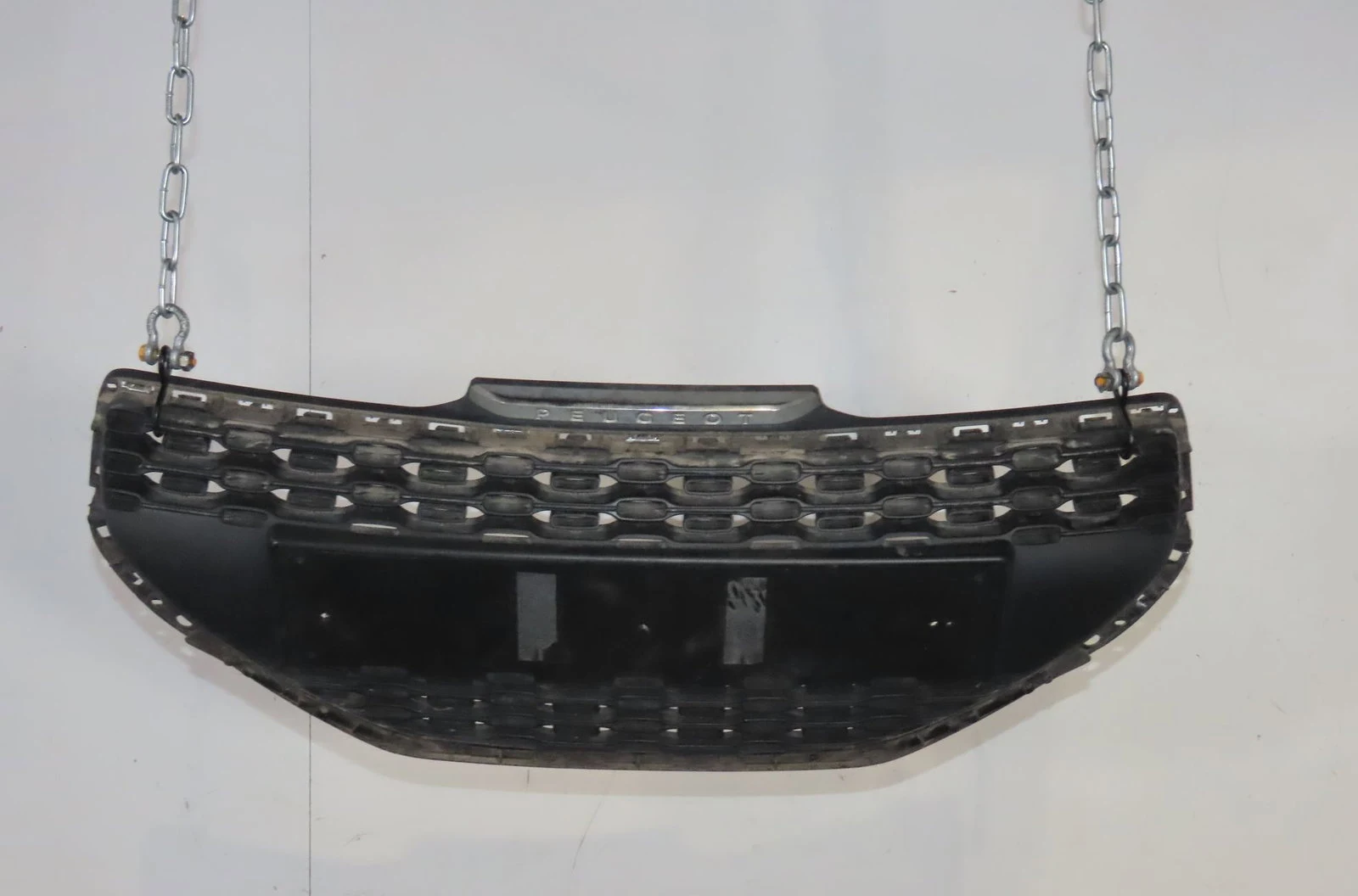 Grille calandre Peugeot 208 I (CA_, CC_) 1.2 vti 82 (2012) occasion