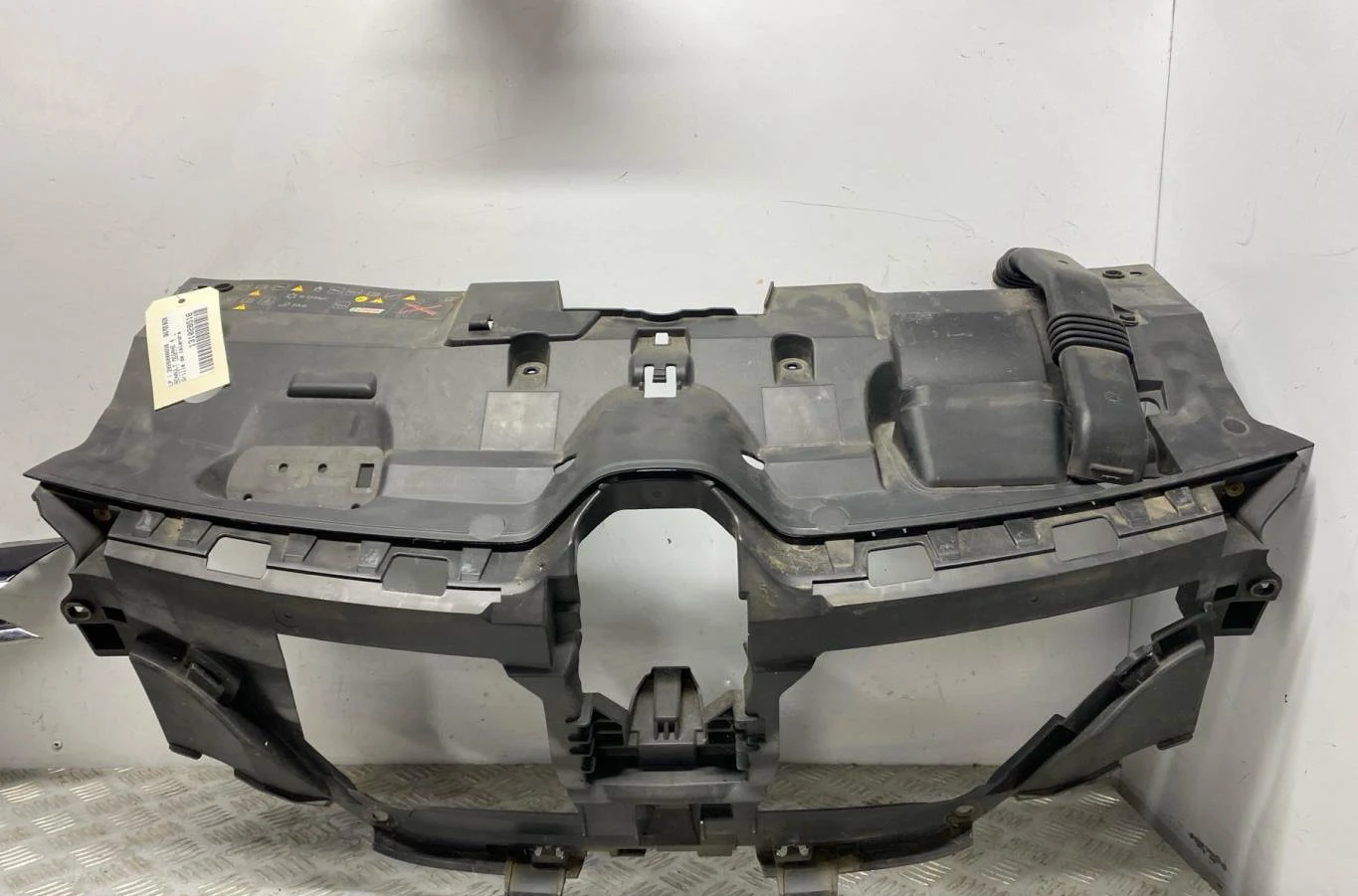 Grille calandre RENAULT MEGANE 4 PHASE 1 BREAK occasion