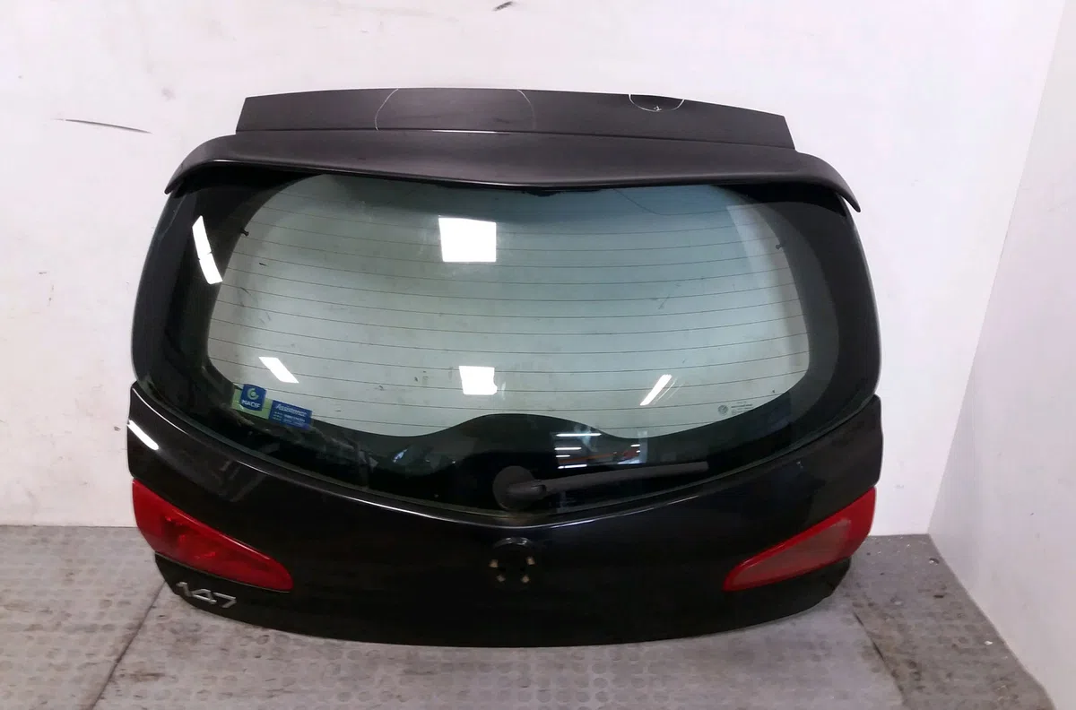 Hayon Alfa romeo 147 (937_) 1.6 16v t.spark (937.axa1a, 937.axb1a, 937.bxb1a) (2001-2010) occasion