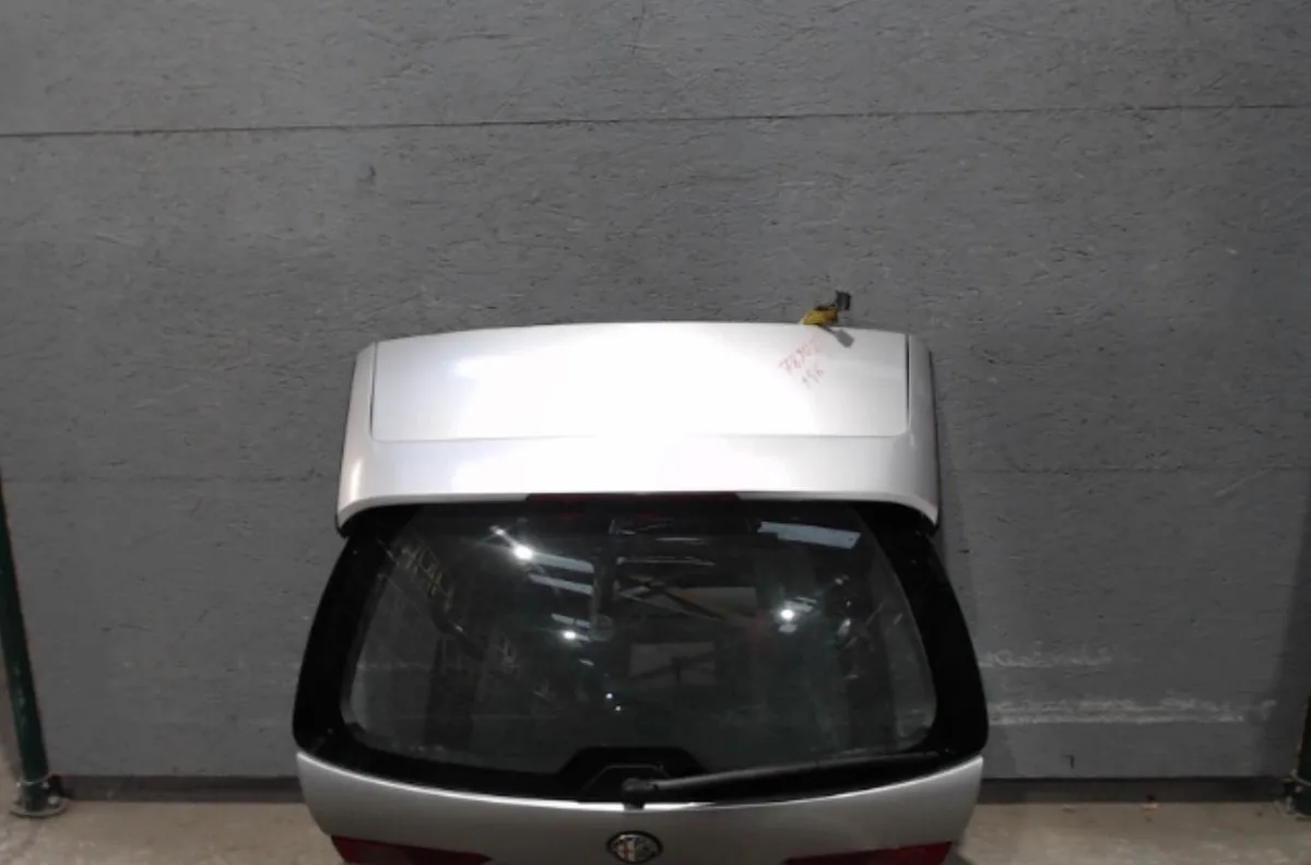 Hayon ALFA ROMEO 156 156 PHASE 3 BREAK occasion