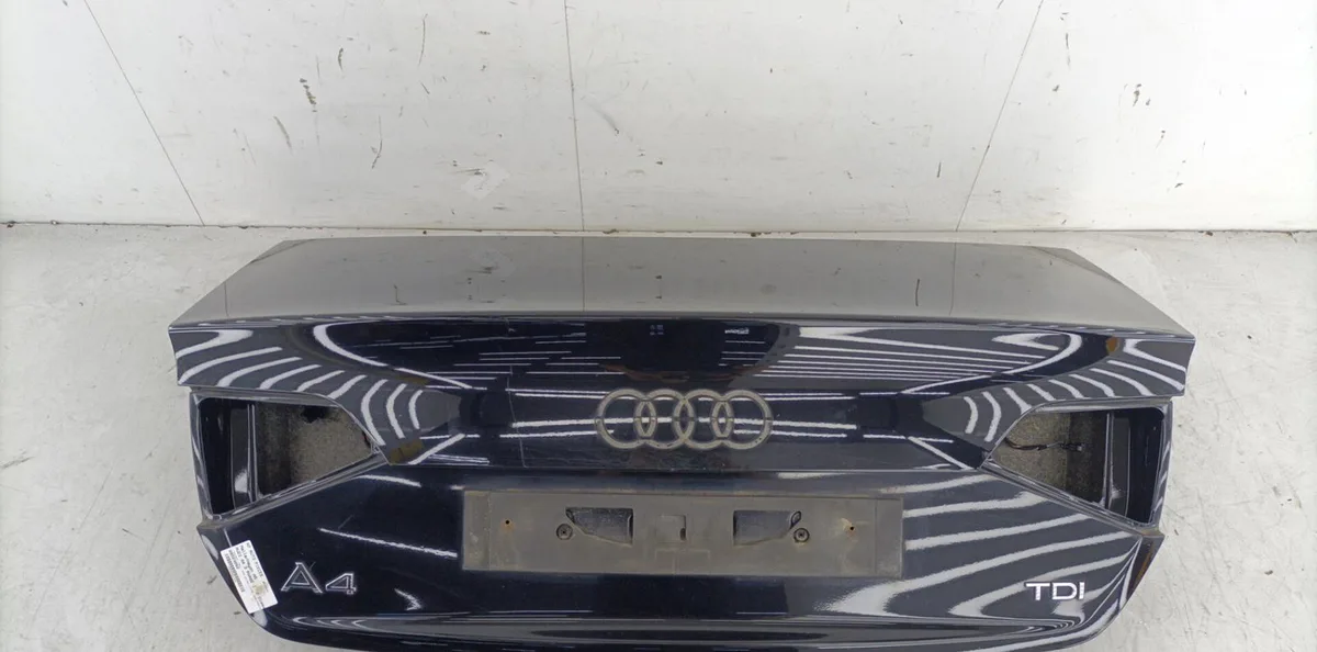 Hayon AUDI A4 3 PHASE 1 occasion