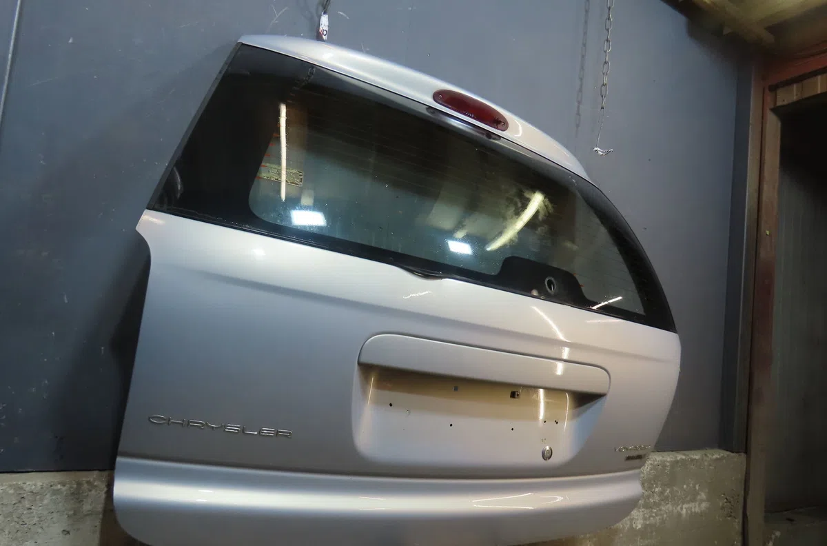 Hayon CHRYSLER VOYAGER 2001 occasion