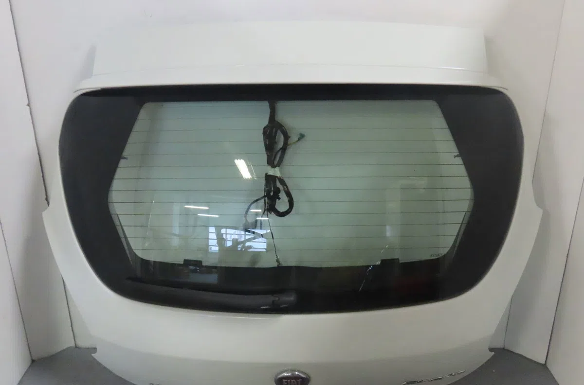 Hayon FIAT BRAVO II 2013 occasion