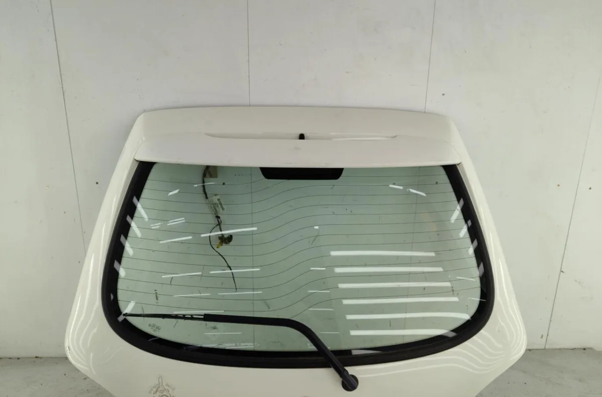 Hayon FORD FIESTA 4 PHASE 2 occasion