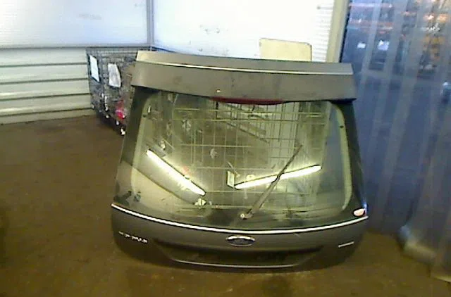 Hayon FORD FOCUS occasion