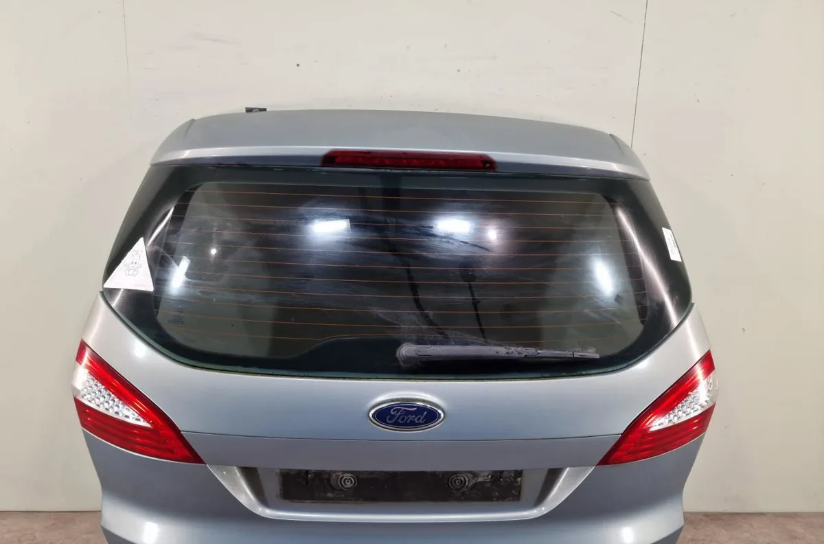 Hayon FORD MONDEO 3 MONDEO 3 PHASE 1 BREAK occasion
