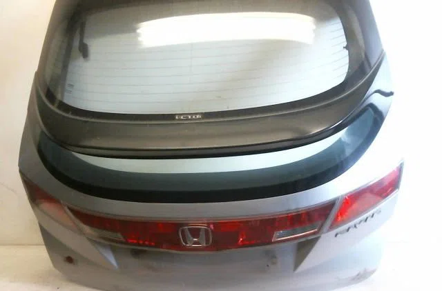 Hayon Honda CIVIC VIII Hatchback (FN, FK) 2.2 ctdi (fk3) (2005) 5 portes occasion
