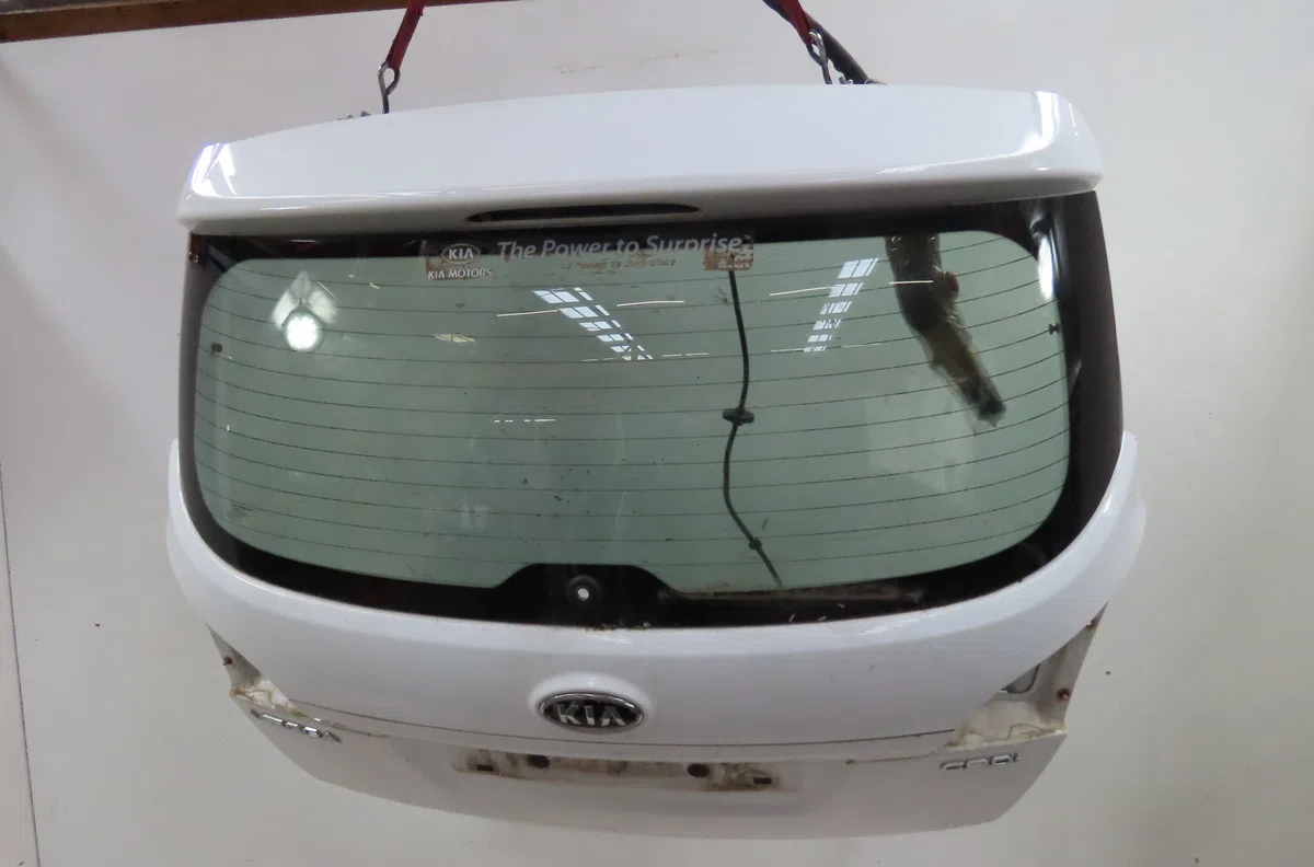 Hayon Kia VENGA (YN) 1.6 crdi 115 (2010) occasion