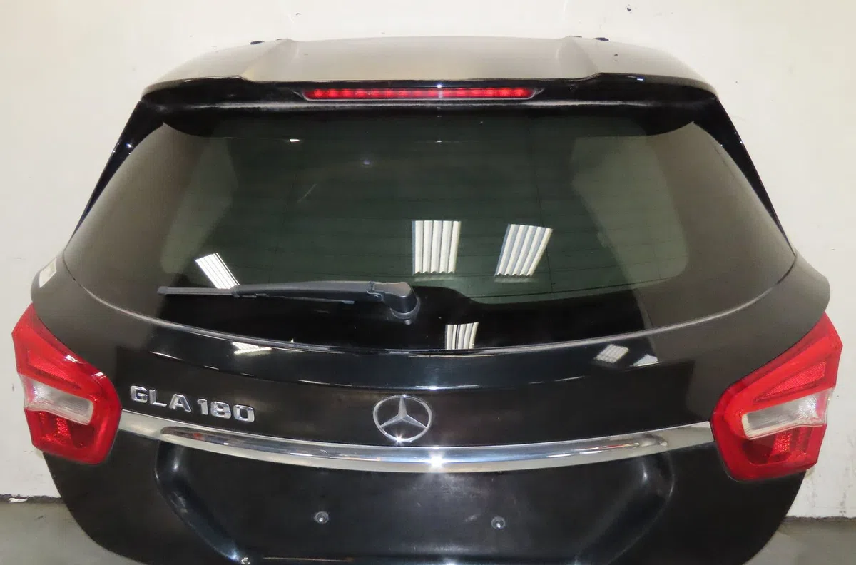 Hayon Mercedes-benz CLASSE GLA (X156) Gla 180 (156.942) (2015) occasion