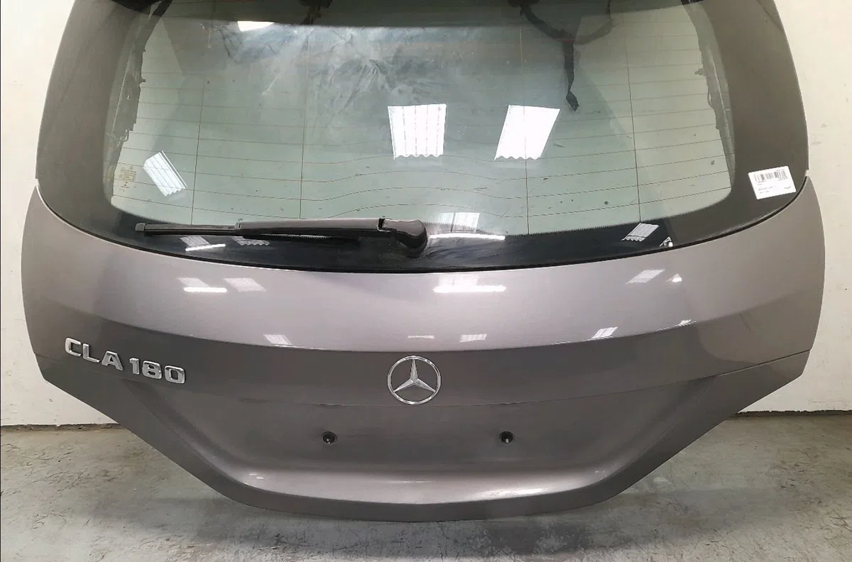 Hayon MERCEDES CLA occasion