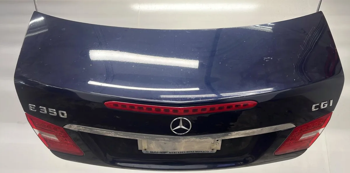 Hayon MERCEDES CLASSE E 207 PHASE 1 COUPE occasion