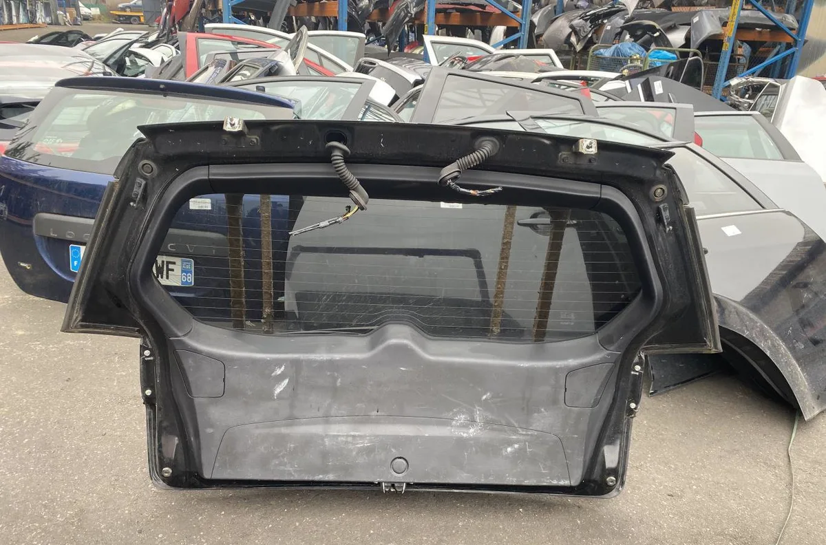 Hayon MITSUBISHI OUTLANDER 2 PHASE 2 occasion