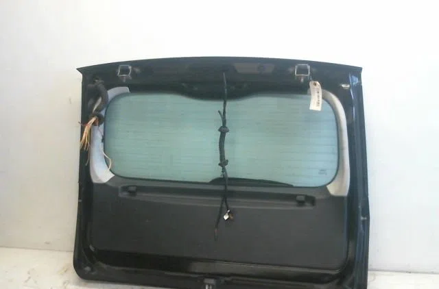 Hayon Nissan NOTE (E11, NE11) 1.4 (2006-2012) occasion