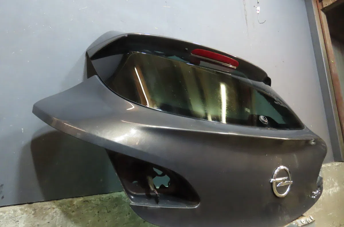Hayon OPEL ASTRA 2013 occasion