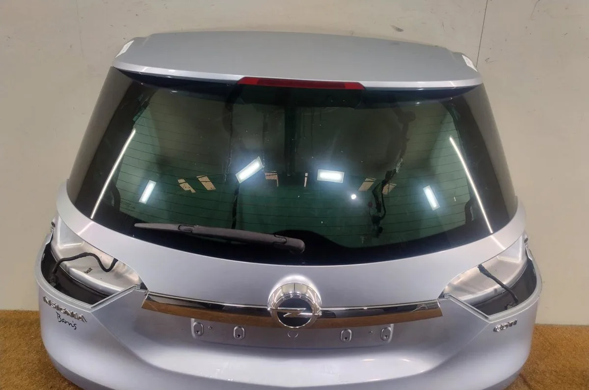 Hayon OPEL INSIGNIA 1  INSIGNIA 1 PHASE 2 BREAK occasion