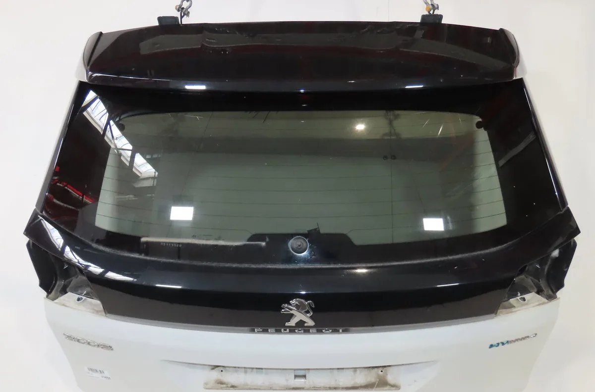 Hayon Peugeot 3008 SUV (MC_, MR_, MJ_, M4_) Hybrid4 (m45gbu) (2019) occasion