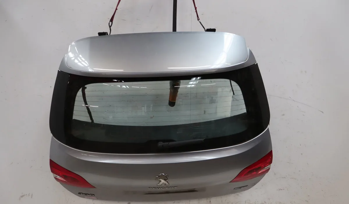 Hayon Peugeot 308 SW II (LC_, LJ_, LR_, LX_, L4_) 1.2 thp 130 (2014-2021) occasion