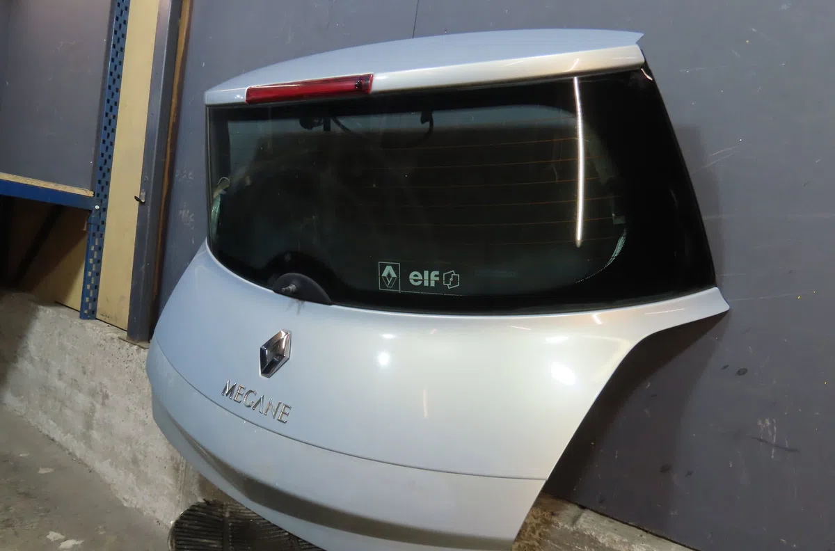 Hayon RENAULT MEGANE 2004 occasion