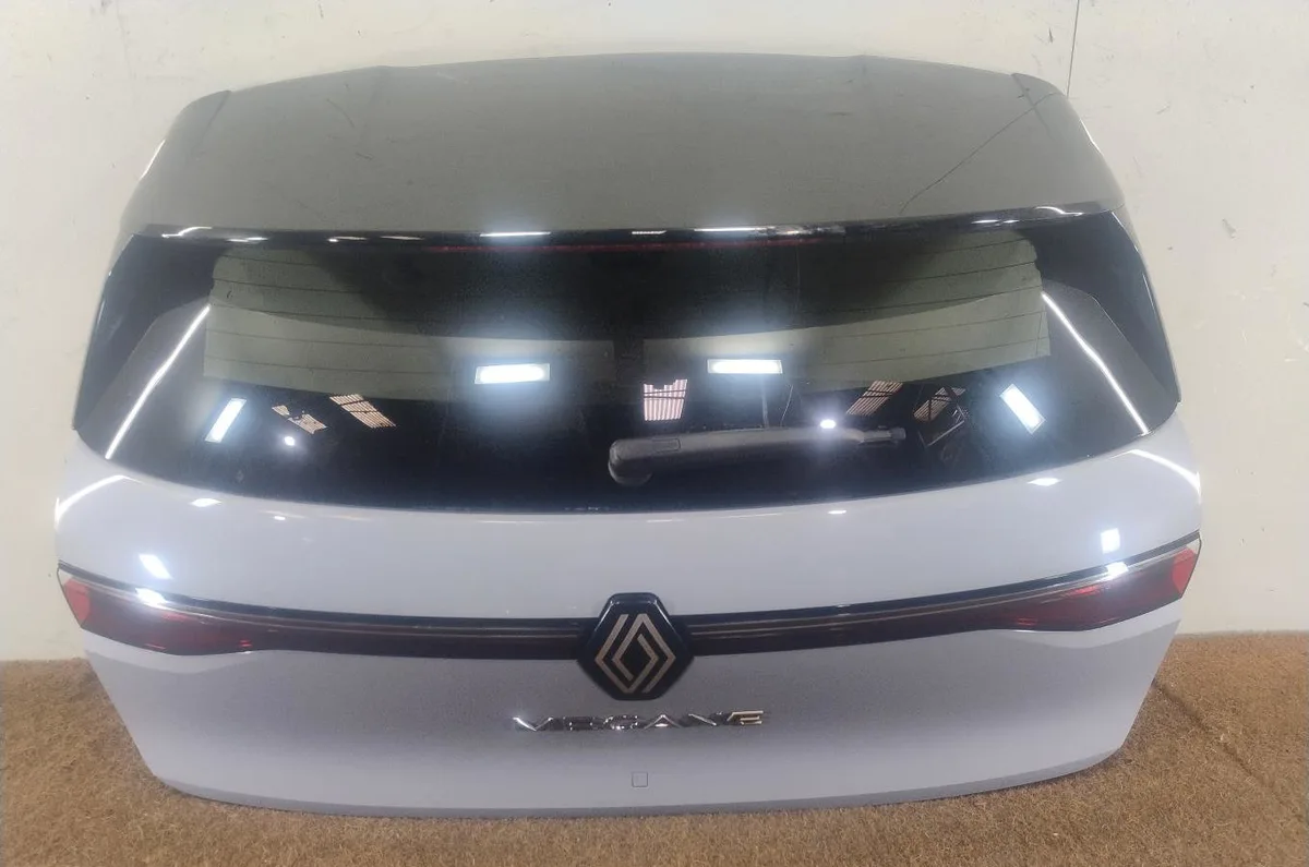 Hayon RENAULT MEGANE 5  0 occasion