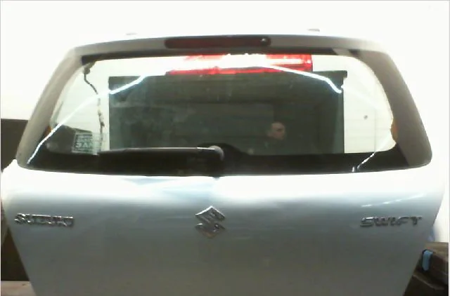 Hayon SUZUKI SWIFT III Phase 1 03-2005--09-2011 1.3i 90ch occasion