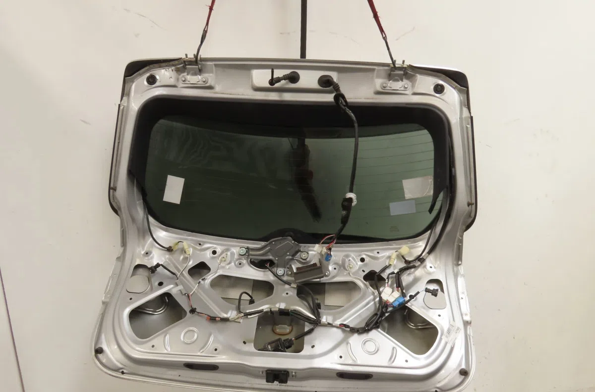 Hayon Toyota AVENSIS Break (_T27_) 2.0 d-4d (adt270_) (2011-2018) occasion