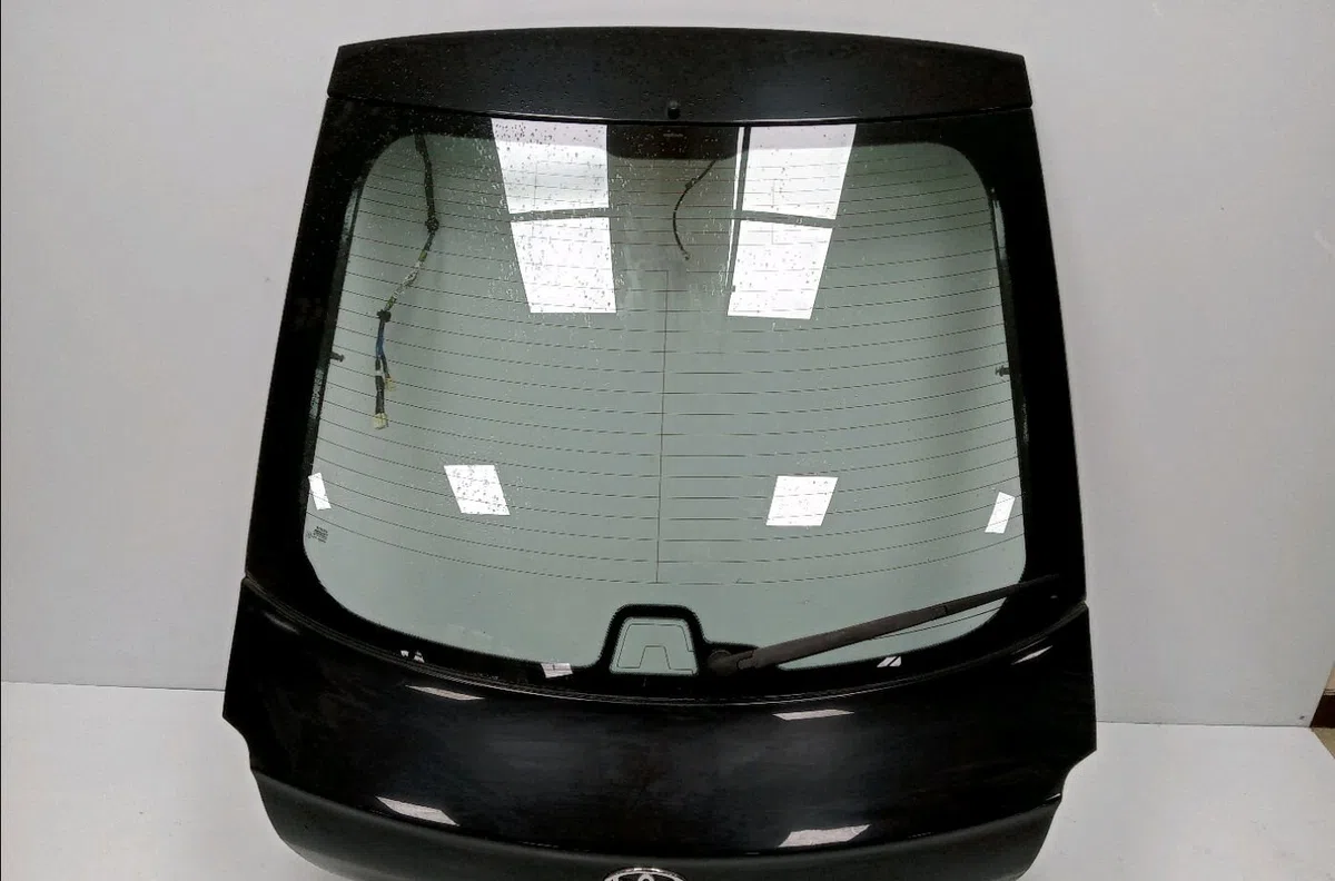 Hayon Toyota AVENSIS (_T25_) 2.0 d-4d (cdt250_) (2003-2008) occasion