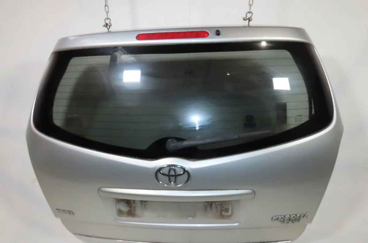 Hayon Toyota COROLLA Verso (ZER_, ZZE12_, R1_) 1.8 (znr11_) (2004-2009) occasion