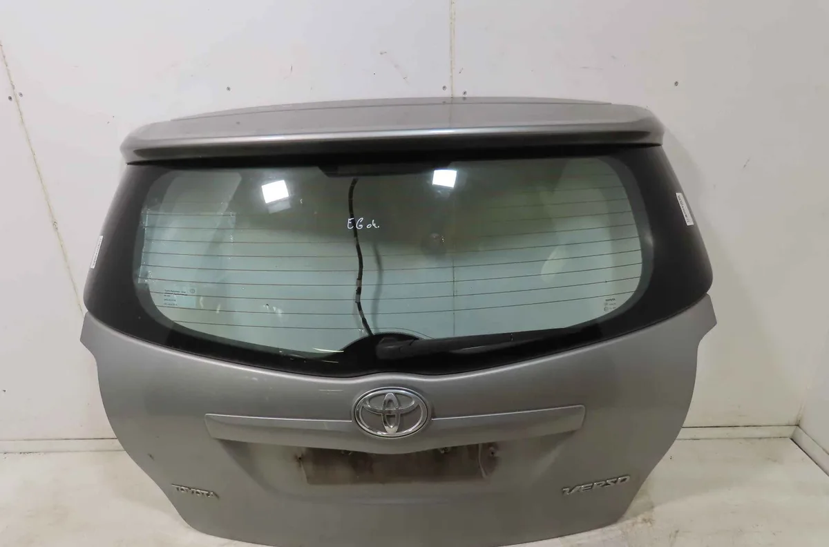 Hayon TOYOTA VERSO occasion