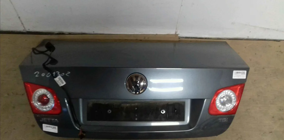 Hayon VOLKSWAGEN JETTA III occasion