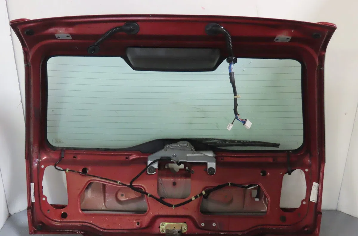Hayon VOLVO V40 I 1999 occasion