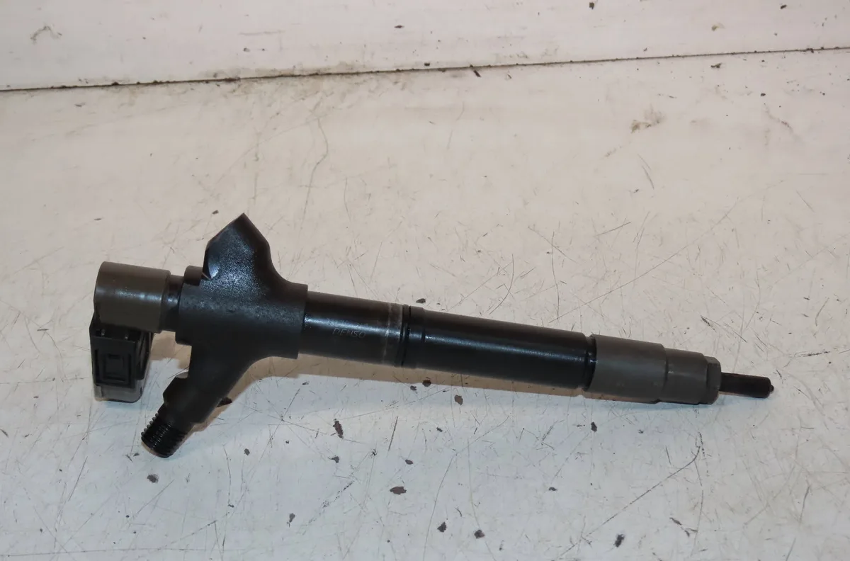 Injecteur 4 Toyota RAV 4 III (_A3_) 2.2 d 4wd (ala30_) (2006-2012) occasion