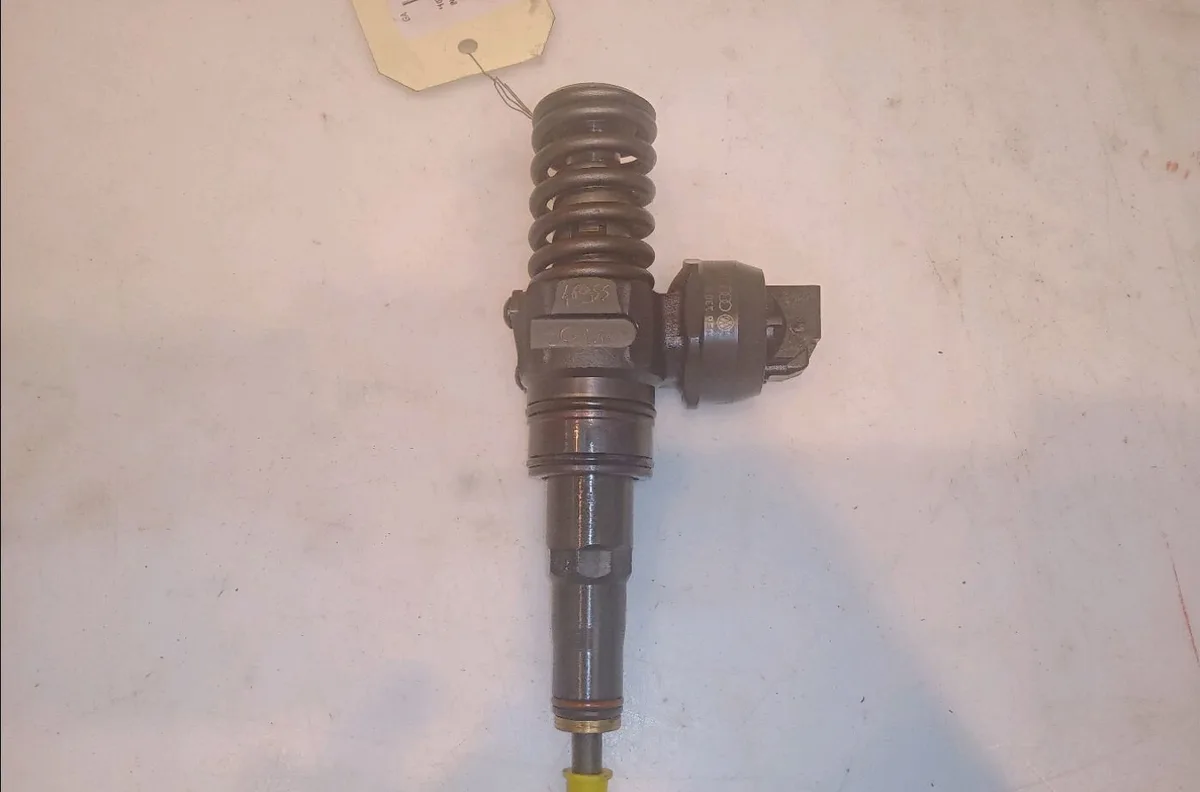 Injecteur Audi A4 B7 (8EC) 1.9 tdi (2004-2008) 4 portes occasion