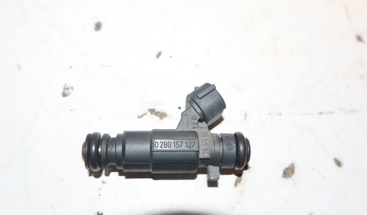 Injecteur Peugeot 308 II (LB_, LP_, LW_, LH_, L3_) 1.2 thp 110 (2013-2021) occasion