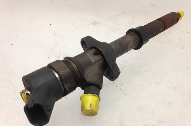 Injecteur PEUGEOT 406 2001 occasion