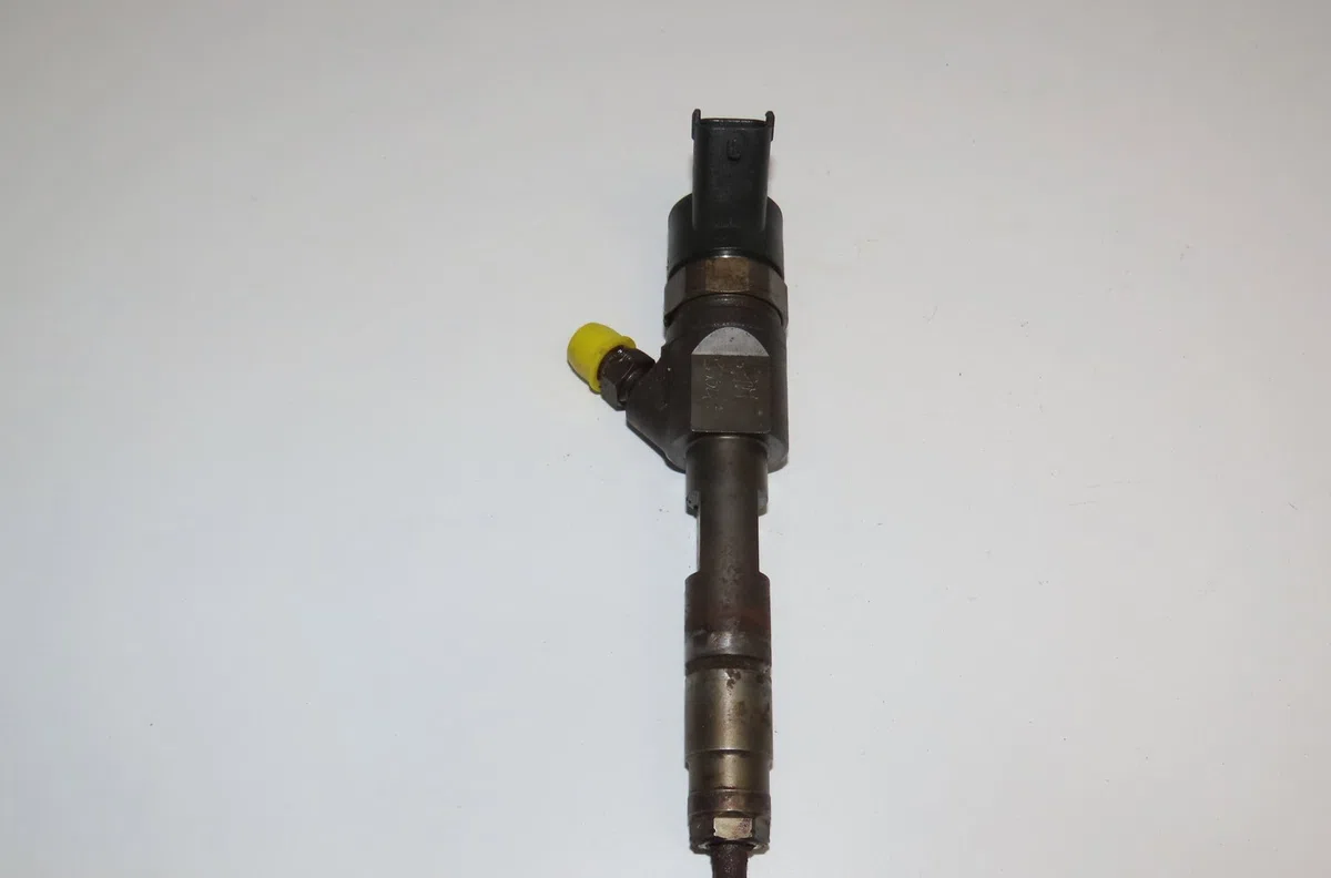 Injecteur Renault SCÉNIC III (JZ0-1_) 1.9 dci (jz0j, jz1j, jz1k, jz1s) (2009) occasion