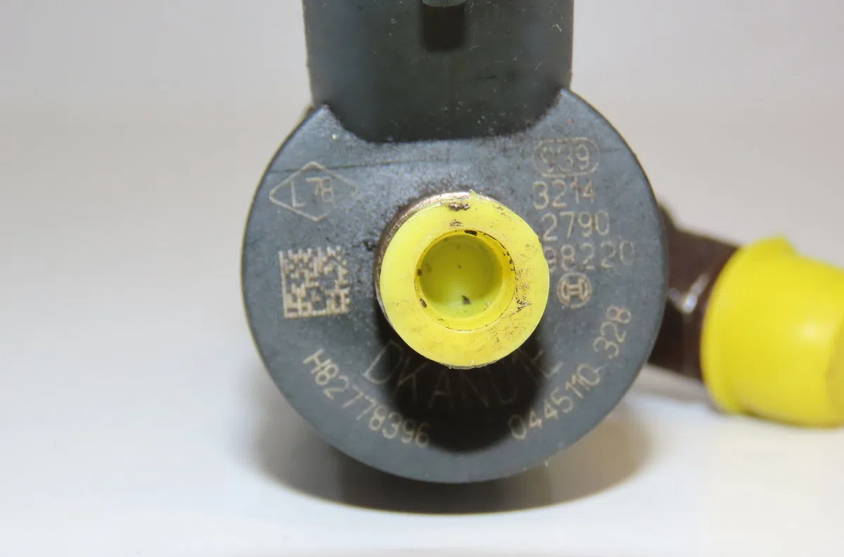 Injecteur Renault SCÉNIC III (JZ0-1_) 1.9 dci (jz0j, jz1j, jz1k, jz1s) (2009) occasion