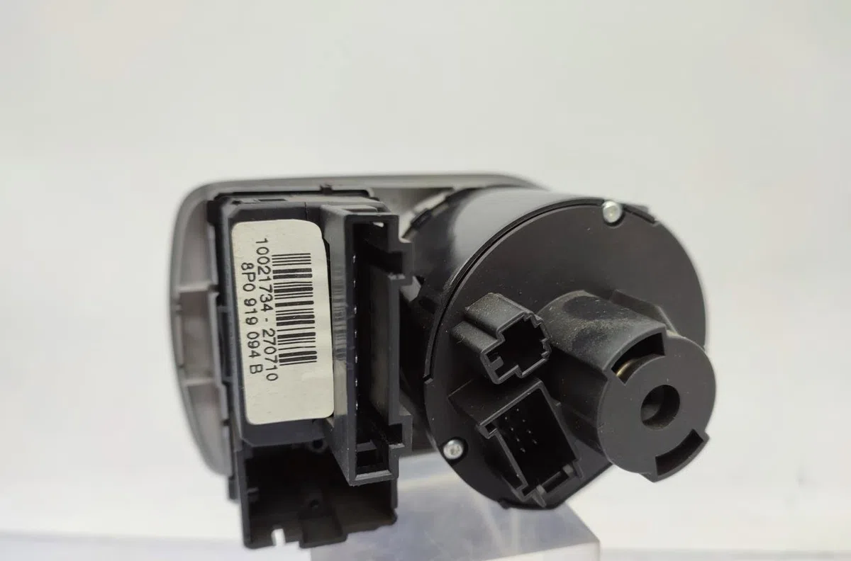 Interrupteur commande de phares AUDI A1 1 PHASE 1 occasion