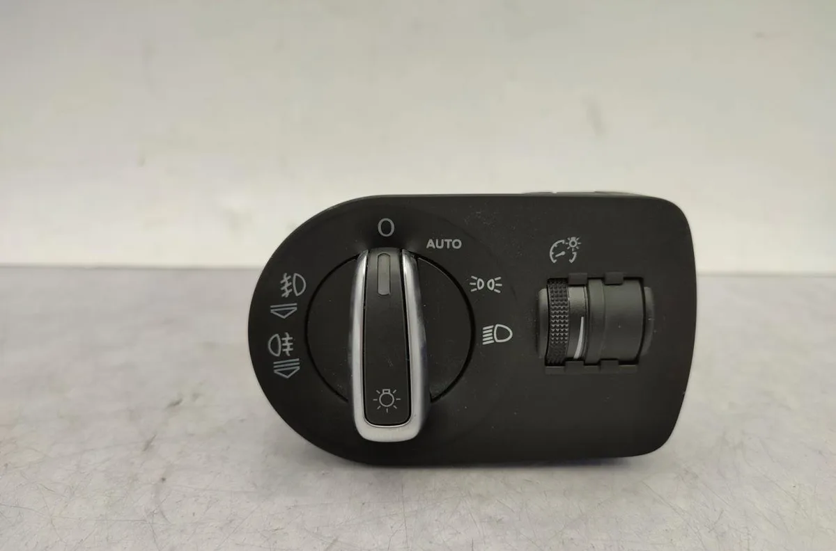 Interrupteur commande de phares AUDI A3 2 PHASE 2 occasion