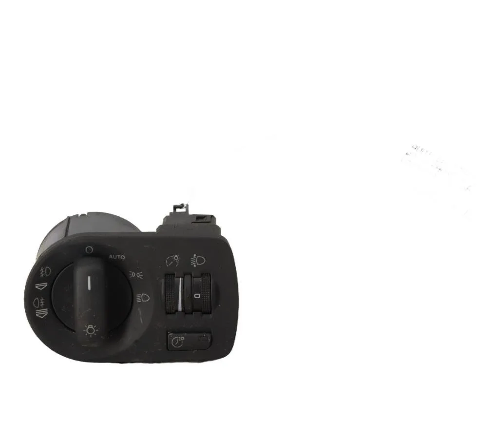 Interrupteur commande de phares Audi A3 (8P1) 2.0 tdi 16v (2003-2012) 3 portes occasion