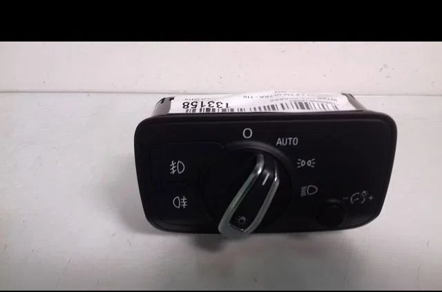 Interrupteur commande de phares Audi A3 (8V1, 8VK) 1.6 tdi (2013-2017) occasion