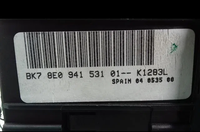 Interrupteur commande de phares Audi A4 B6 (8E2) 1.9 tdi (2000-2004) 4 portes occasion
