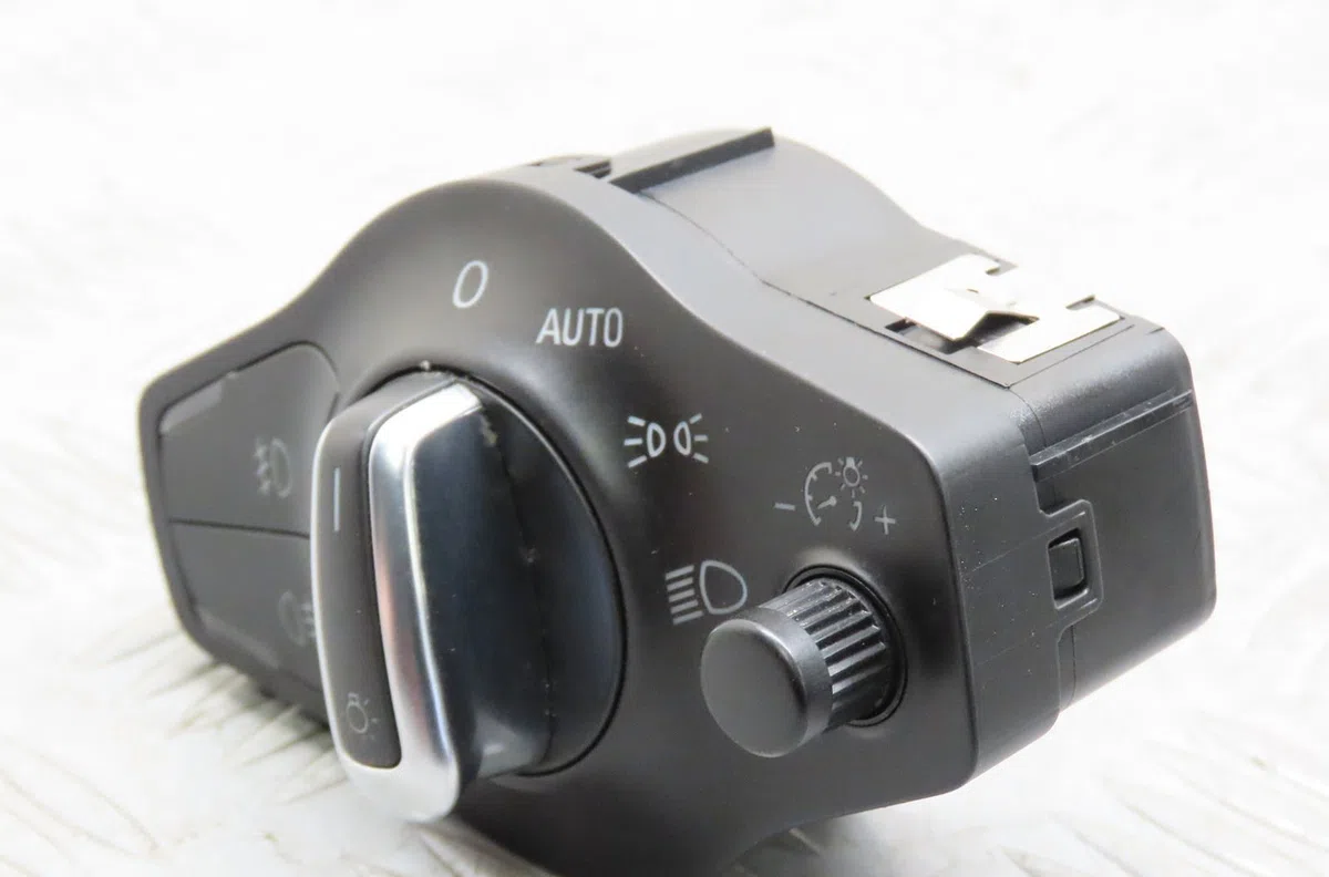 Interrupteur commande de phares Audi A5 Sportback (8TA) 3.0 tdi quattro (2011-2017) occasion