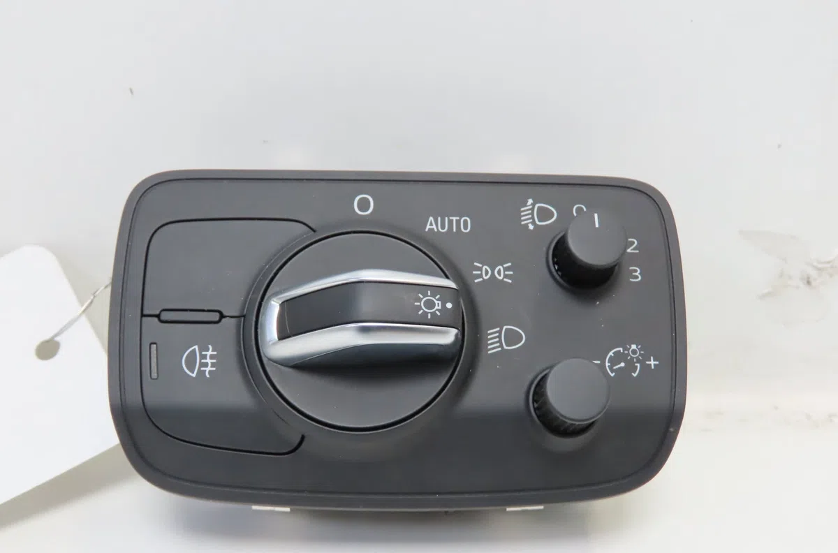 Interrupteur commande de phares Audi Q2 (GAB, GAG) 1.4 tfsi (2016) occasion