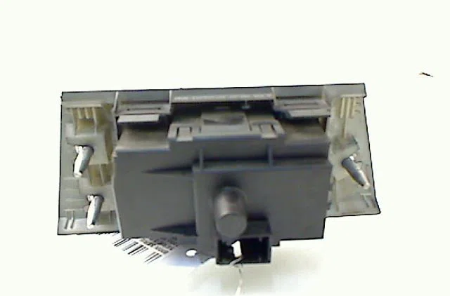 Interrupteur commande de phares B.M.W. SERIE 3 V 2005 occasion