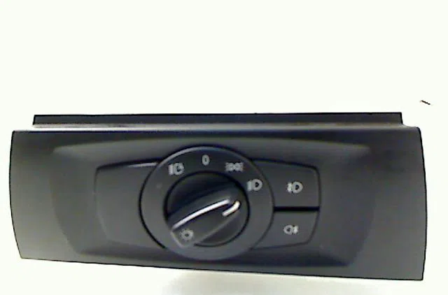 Interrupteur commande de phares B.M.W. SERIE 3 V 2005 occasion